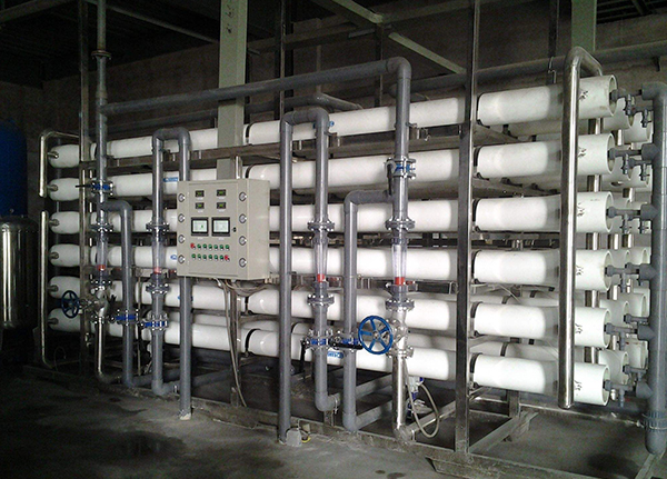 反滲透水處理設備的應用范圍與設計優(yōu)點
